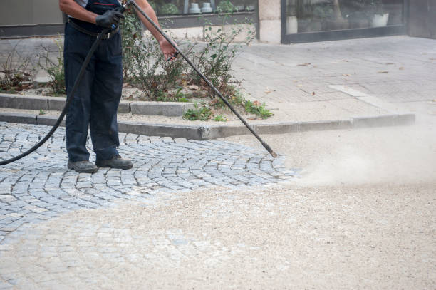  Decorah, IA Pressure Washing Pros