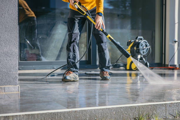 Best Deck and Patio Pressure Washing in Decorah, IA